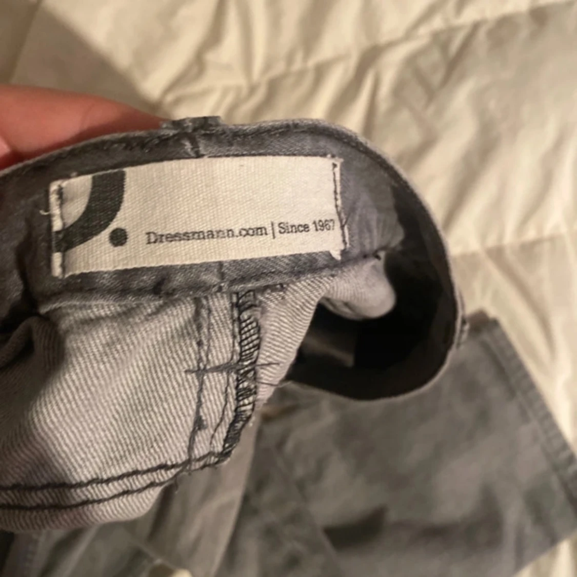 Grå jeans från Dressmann - 91