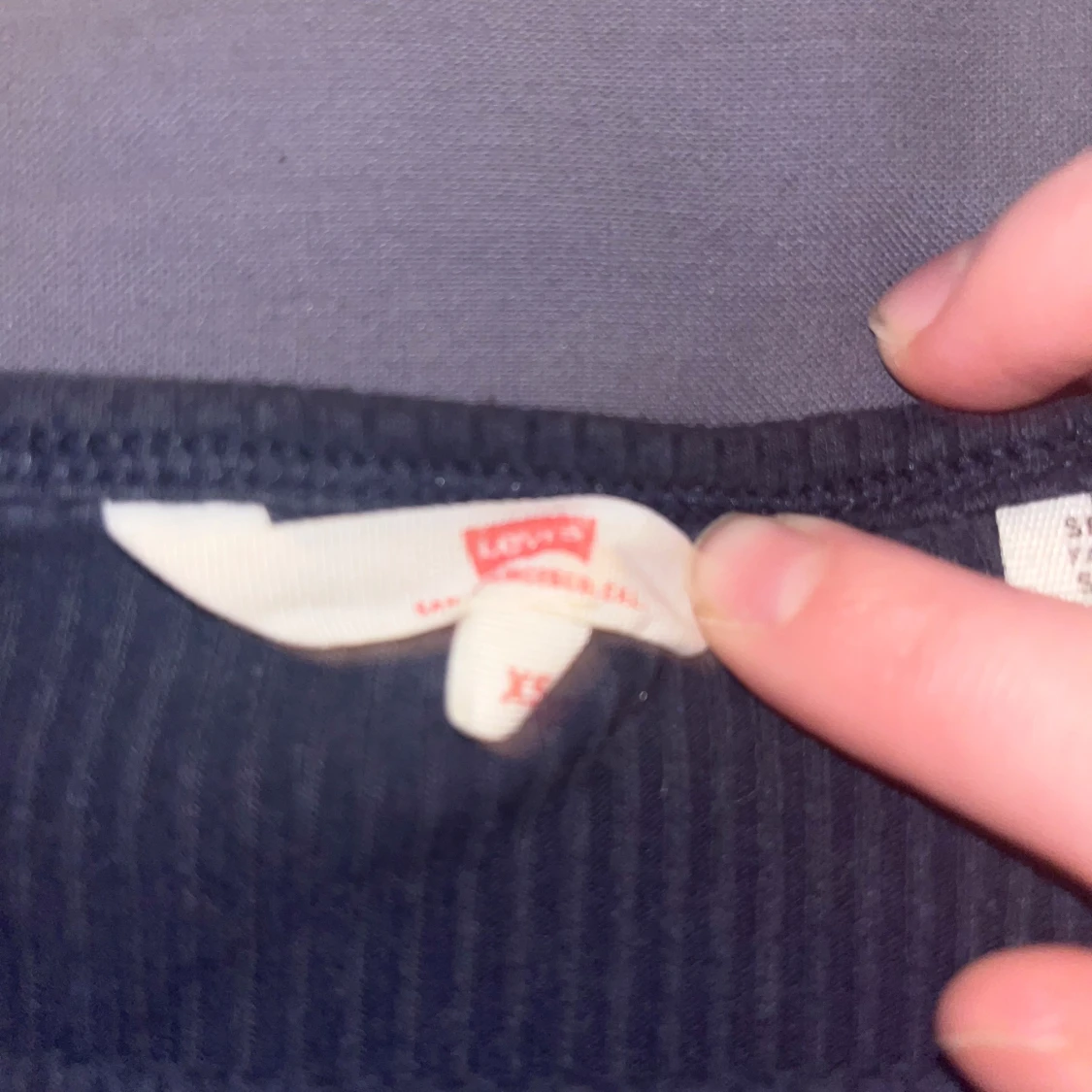 Mörkblå ribbad topp från Levi's - 92