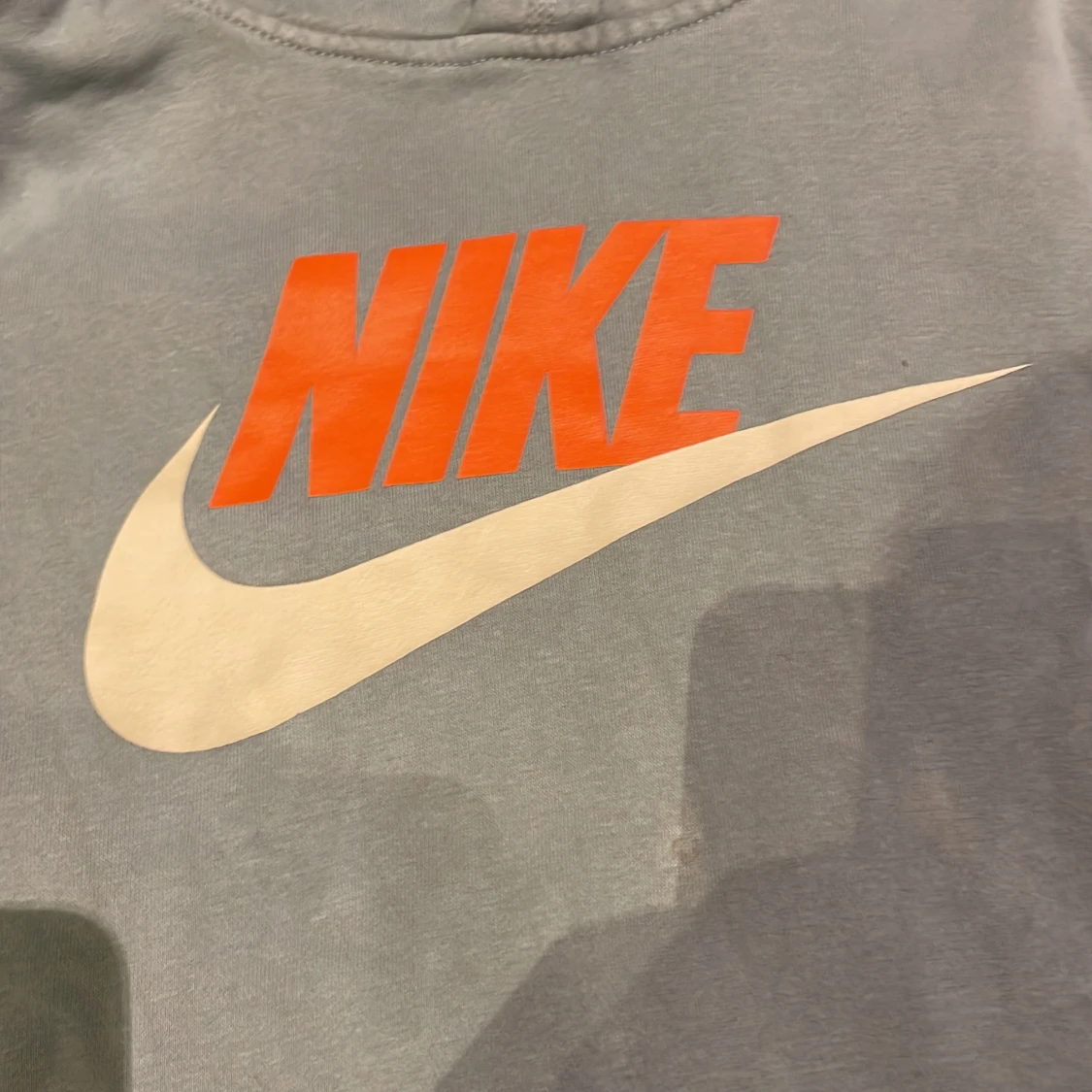 Grå hoodie från Nike - 90