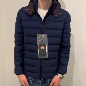 HELT NY COLMAR JACKA  - - HELT NY Colmar Jacka - Storlek: M/50 - Nypris 6000kr - Kontakta för fler frågor eller funderingar // Deluxecloset  