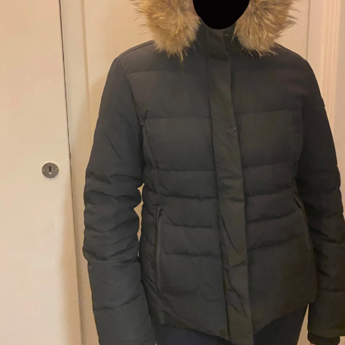 Svart dunjacka från Woolrich - 91