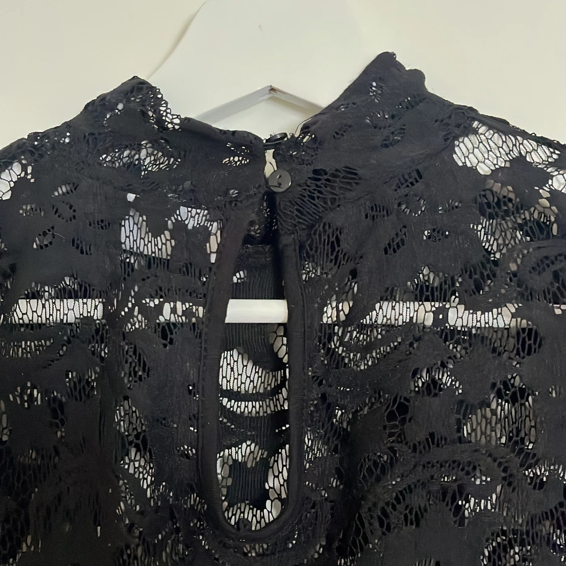 Svart spets blus  - 91