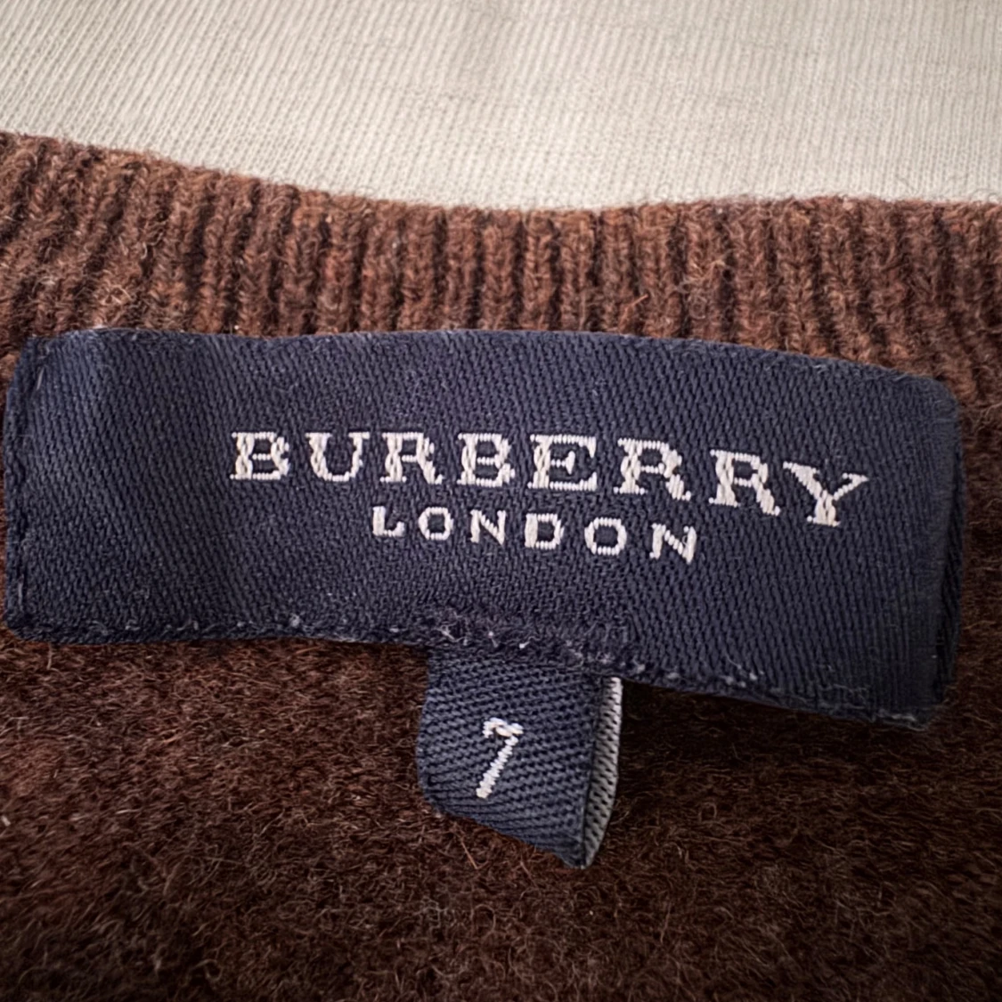 Brun tröja från Burberry - 90