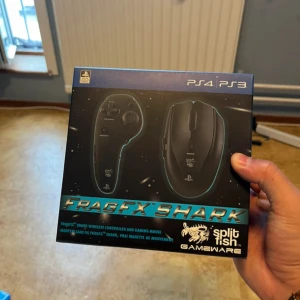 FragFX Shark  - Plombering finns.                                                                 Ps4/ps3