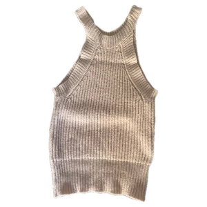 Rosa stickad croptop Brandy Melville - Rosa stickad halter croptop från Brandy Melville🩷 storlek onesize