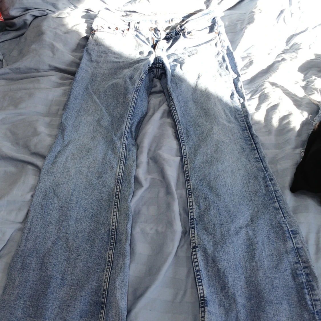 Blå jeans från Gina Tricot