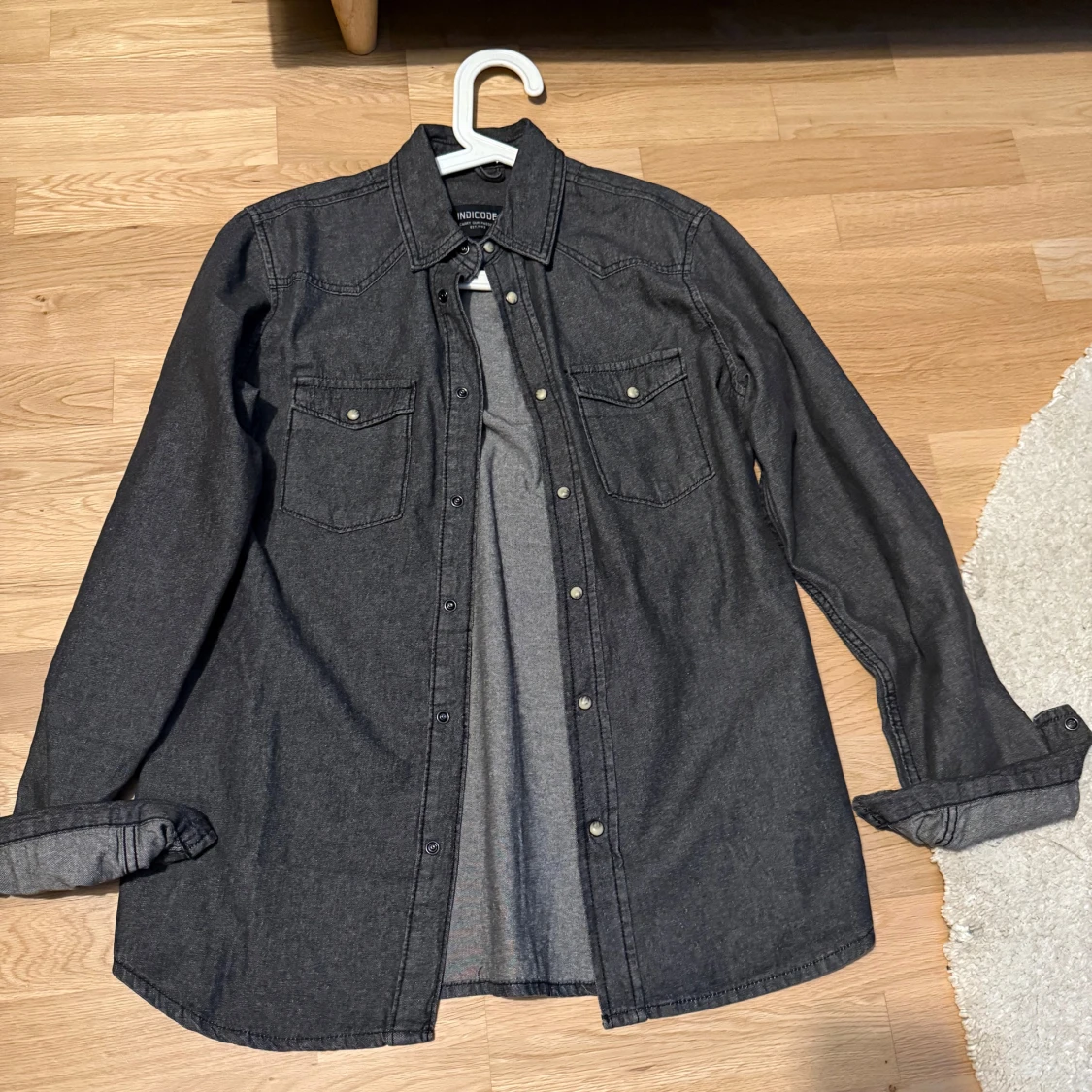 Mörkgrå skjorta från Indicode Jeans - 1