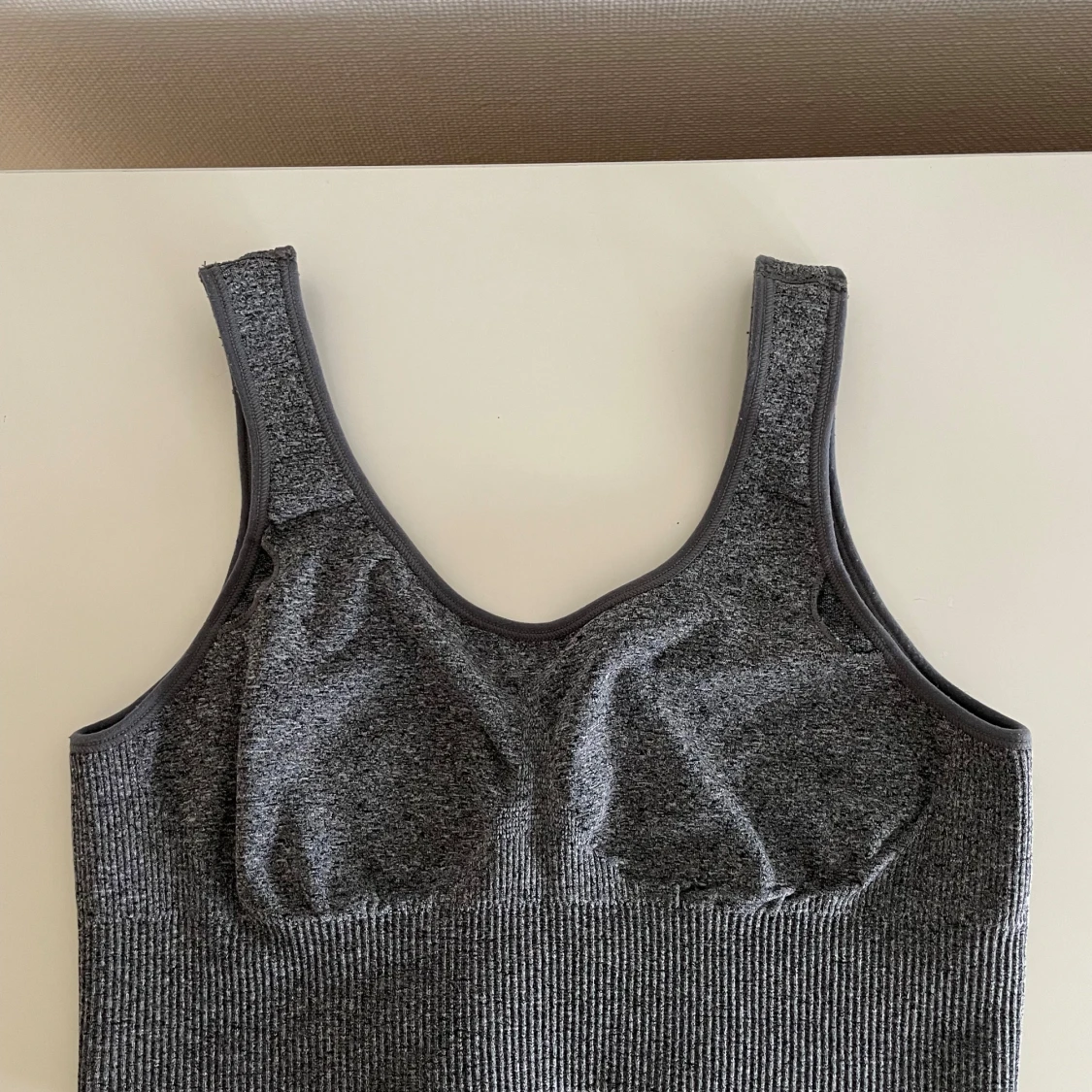 Grå sport-bh M från H&M - 2