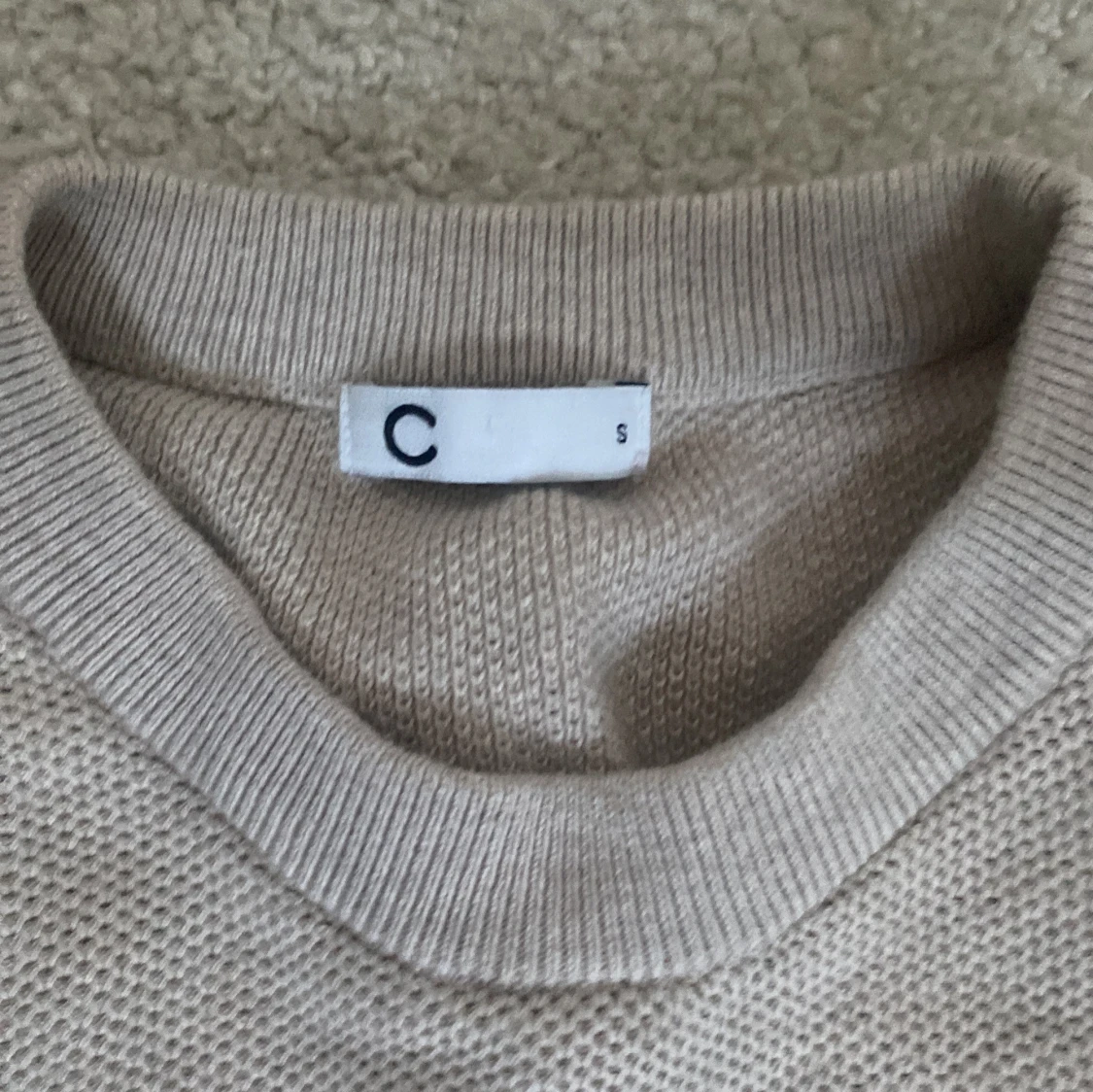 Beige stickad tröja från C - 2