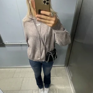 Stickad hoodie - Stickad hoodie från Lindex i storlek M💓