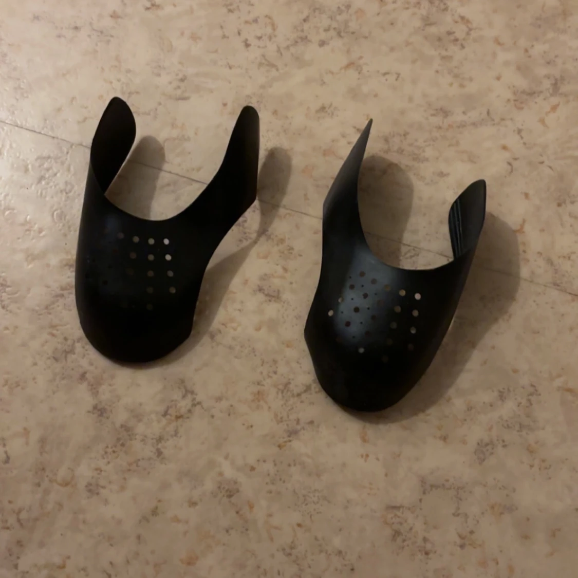 Nike Air Jordans i vitt och grått - 4