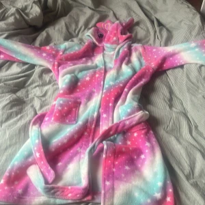 En mjuk rock -  Har använts några gånger. Det mesta har den varit upphängd 