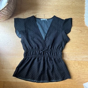 Prickig topp - Supersöt prickig topp💞 köpt i Italien 