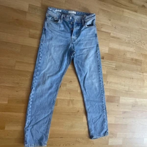 Blåa jeans  - Bra skick 