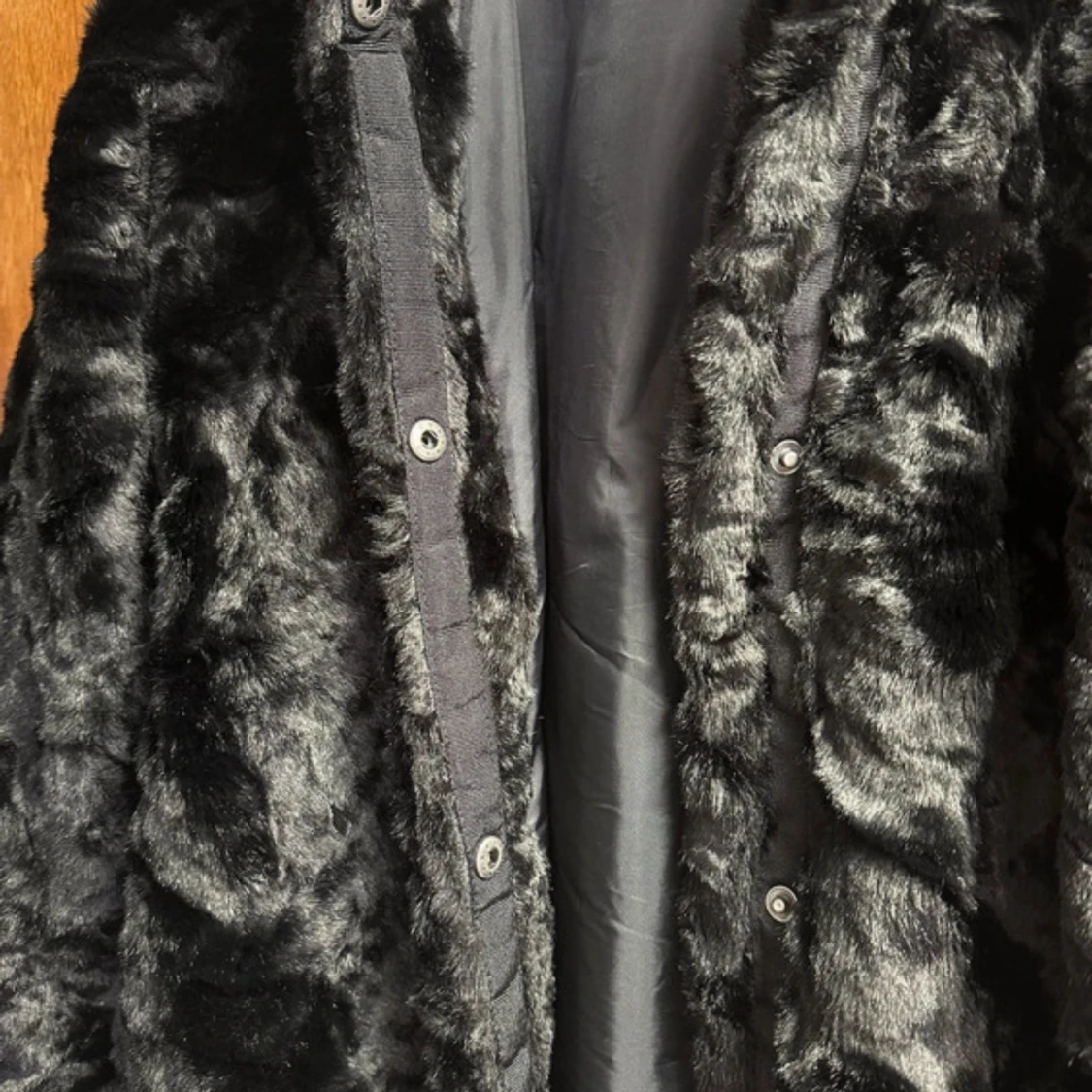 Svart pälsjacka - 91