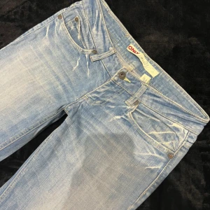 LÅGMIDJADE JEANS - Lågmidjade ljusblå jeans från Only💕 Superfina men passade tyvär inte mig💕