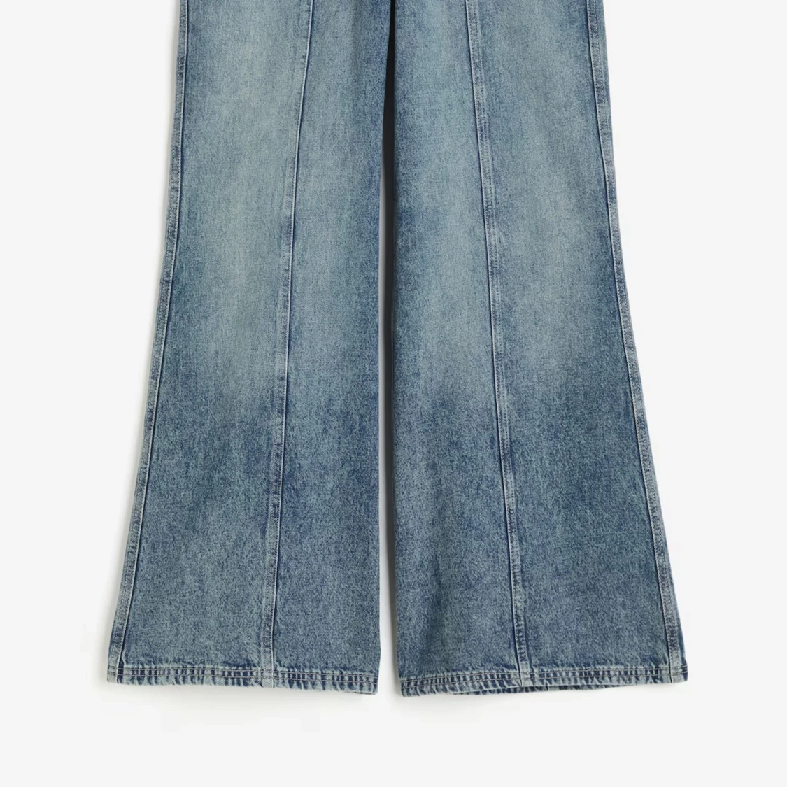 Hm Low rised Flare(ish) jeans - 92