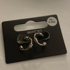 Örhängen  - Örhängen köpta ifrån Ur och Penn 