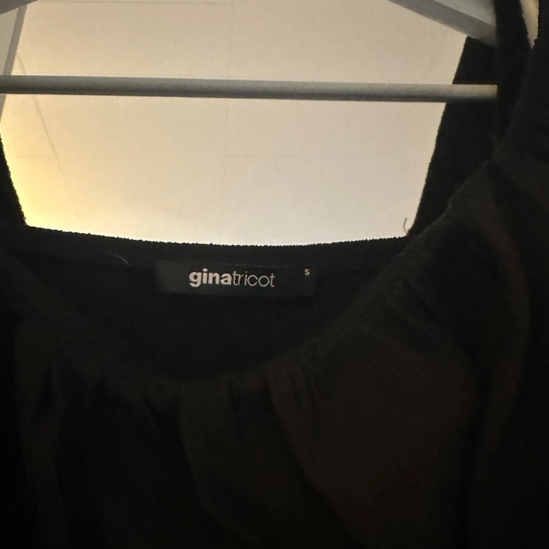 Svart topp  - 90