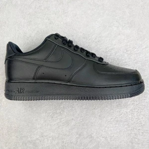 Airforce - Svarta airforce finns i alla storlekar 