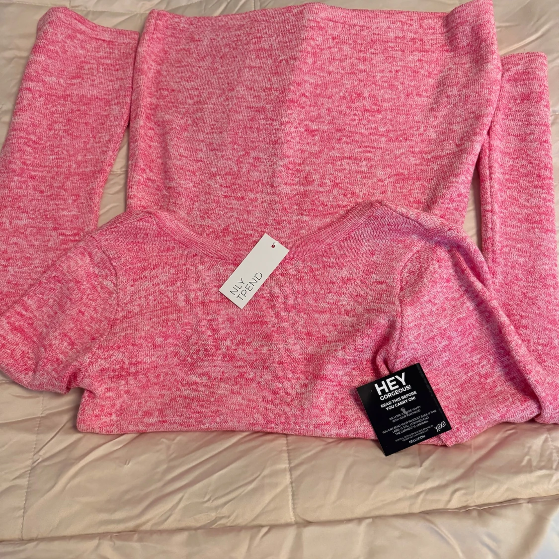 Långärmad miniklänning Nelly strl S.