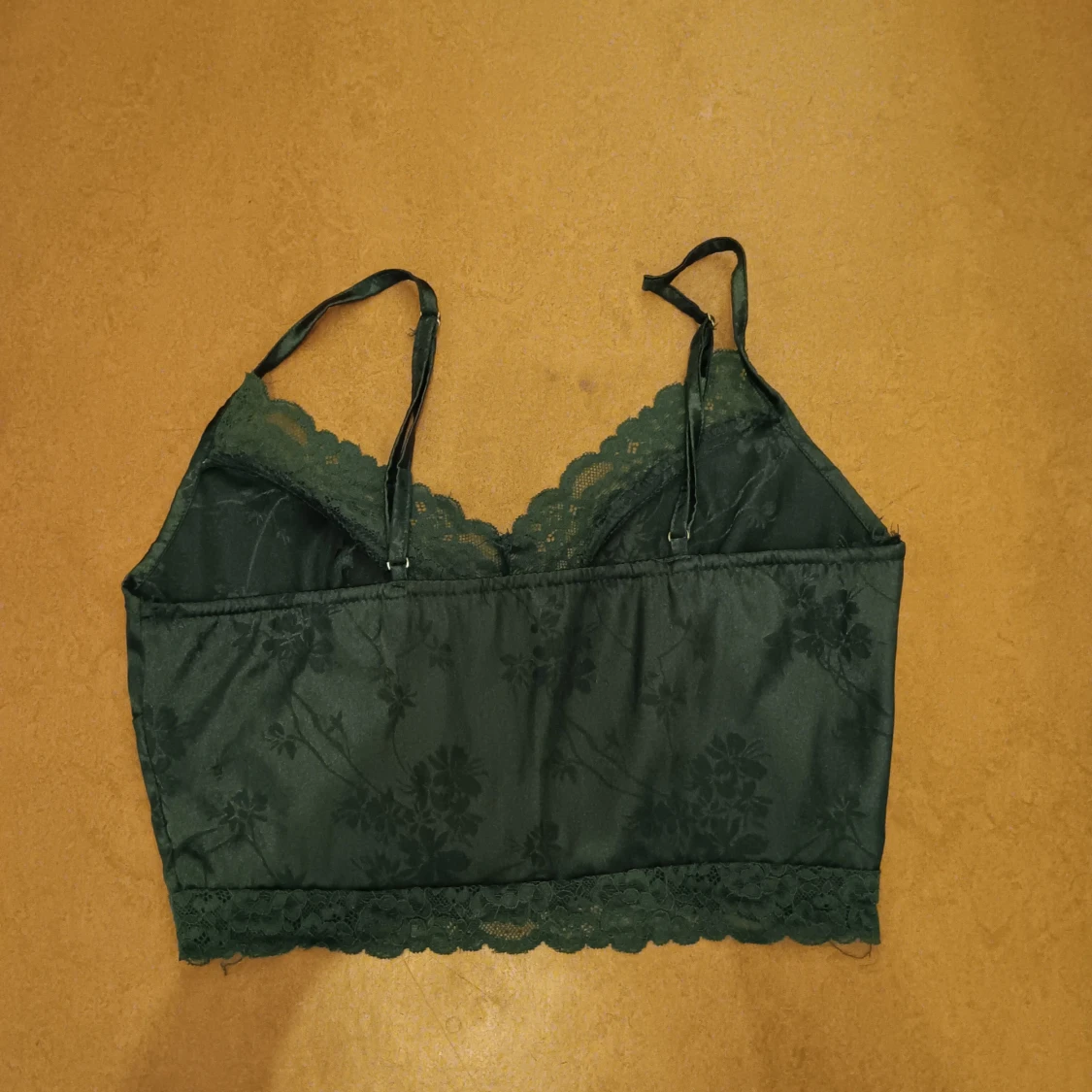 Söt topp med spets - 90