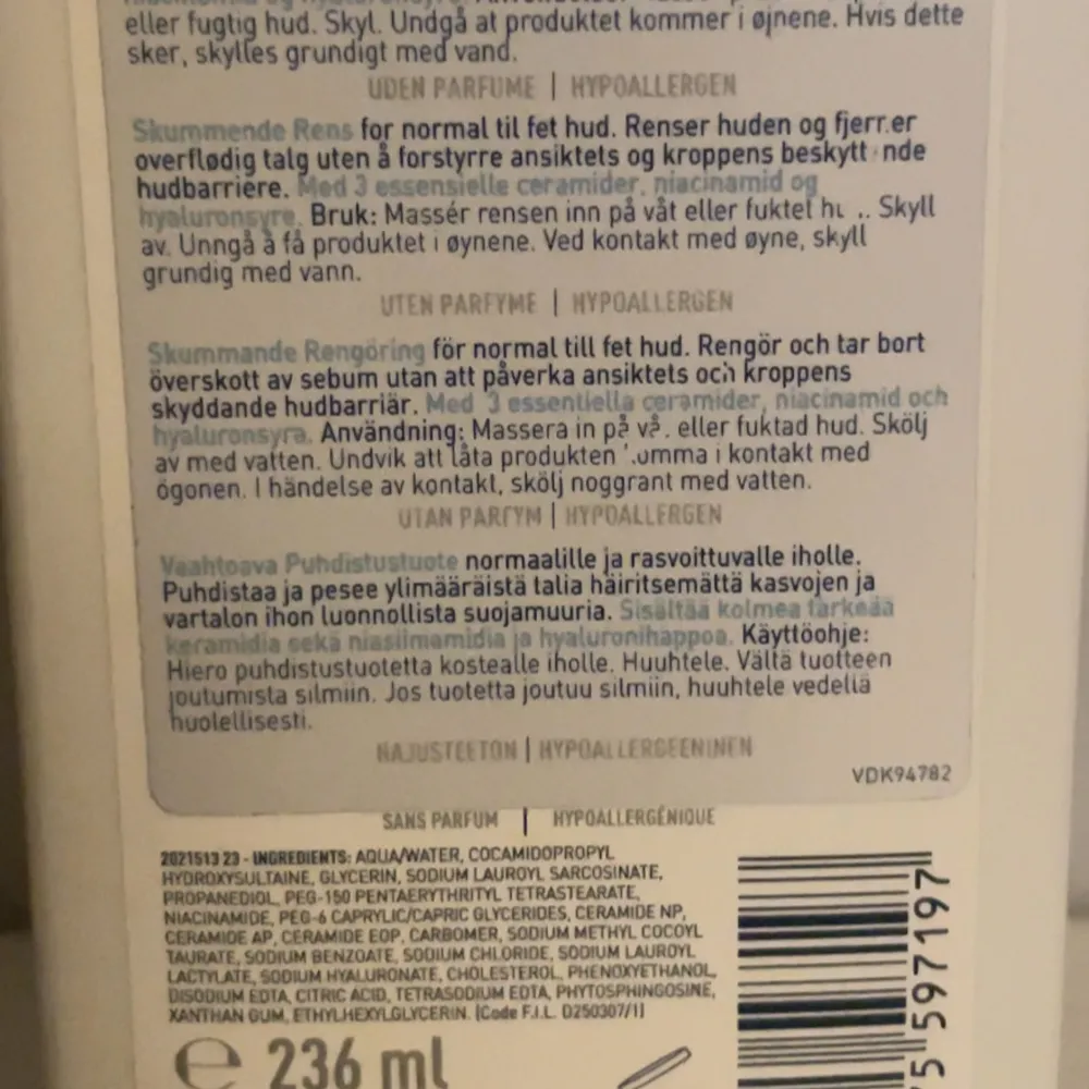 Säljes för att min hud inte tycker om denna produkten, men annars en härlig produkt! Köpt för 239kr, mitt pris 100kr. Skönhet.