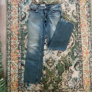 Straight Zara jeans  - Mycket bra skick 