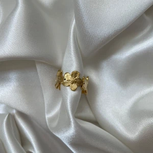 Elsa ring  - Ring i rostfritt stål 304💕 45kr/st 