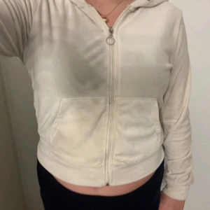  Zip hoodie  - Använd 1 gång 