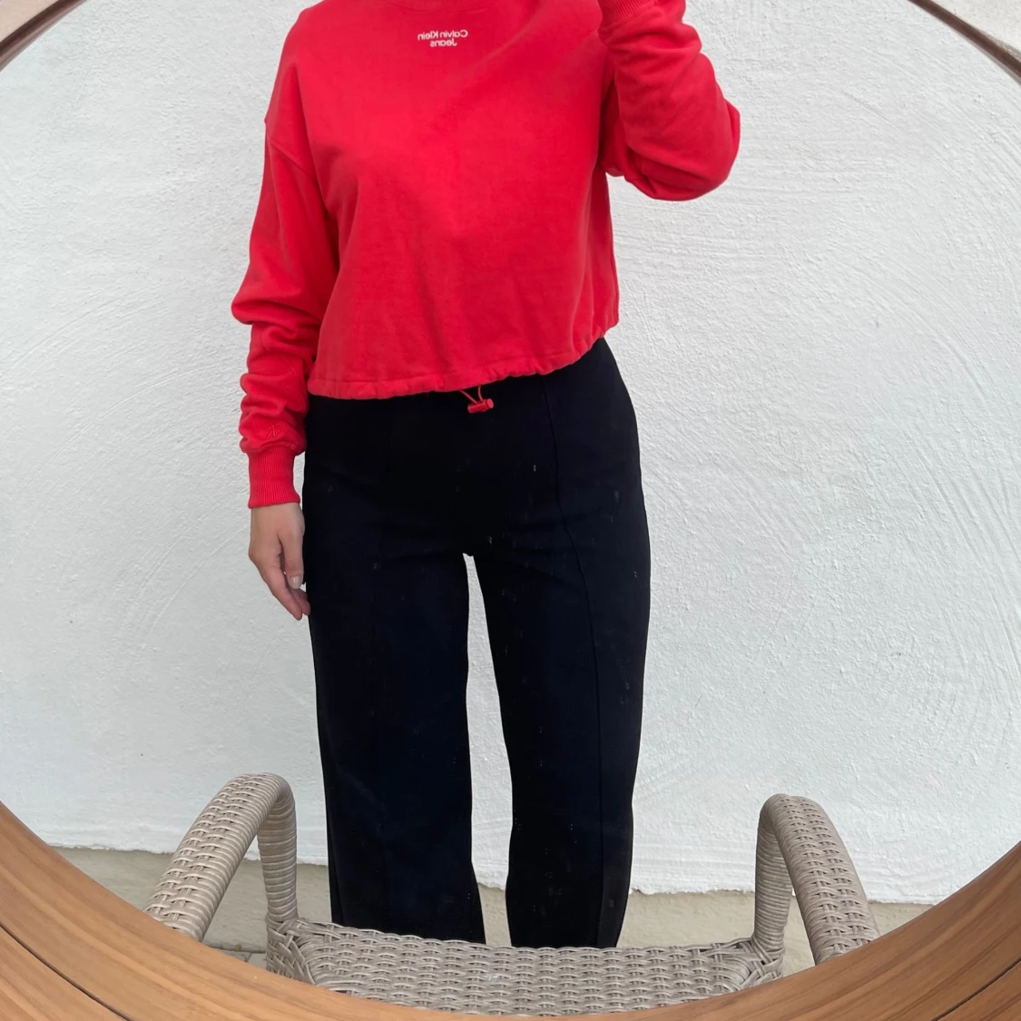 Röd croppad tröja från Calvin Klein - 90