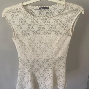 spetsTopp från Gina - Spets topp från Gina, inga defekter ❤️ storlek xs men passar även s 