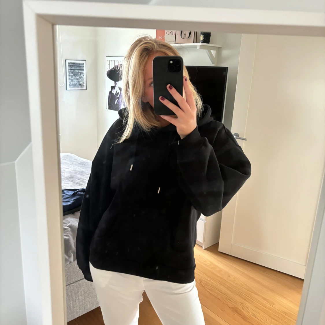 Svart hoodie - 90