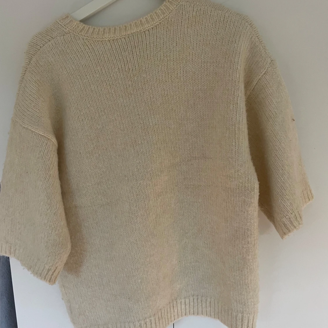 Stickad trekvartsärmad tröja - 90