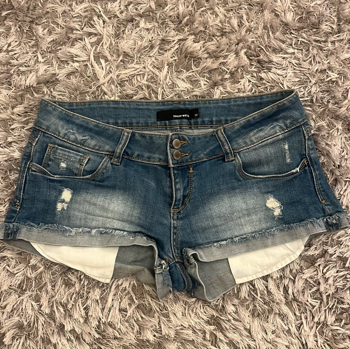 Lågmidjade jeans shorts 