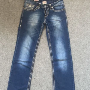 vintage true religion jeans - köpte dom ett år sedan men ej använt mer än 2 gånger
