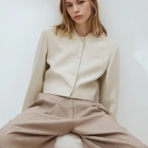 beige bomberjacka - jacka från hm, använd 1 gång