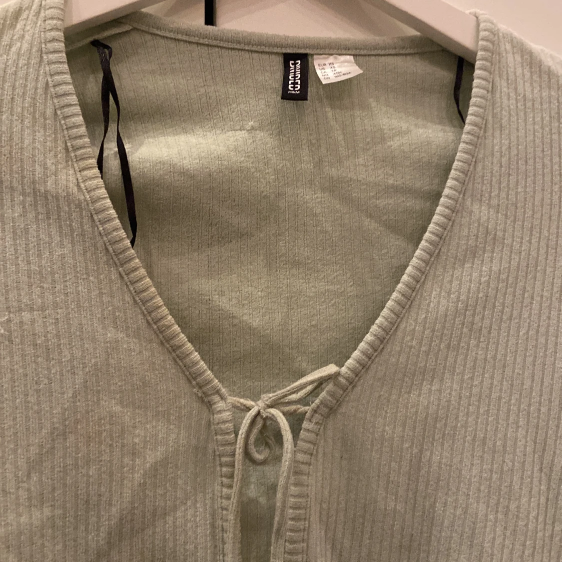 Ljusgrön ribbad kofta från H&M Divided - 91