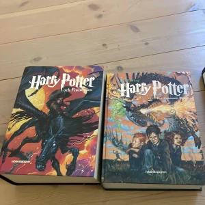 Harry Potter böcker - 4 st Harry Potter böcker i fint skick 300kr för alla och 100kr för en! 1. Harry Potter och Fenixorden  2. Harry Potter och den flammande bägaren  3. Harry Potter och de vises Sten  4. Harry Potter och halvblodsprinsen 