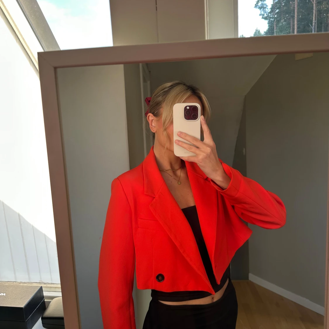 Röd croppad kavaj - 90