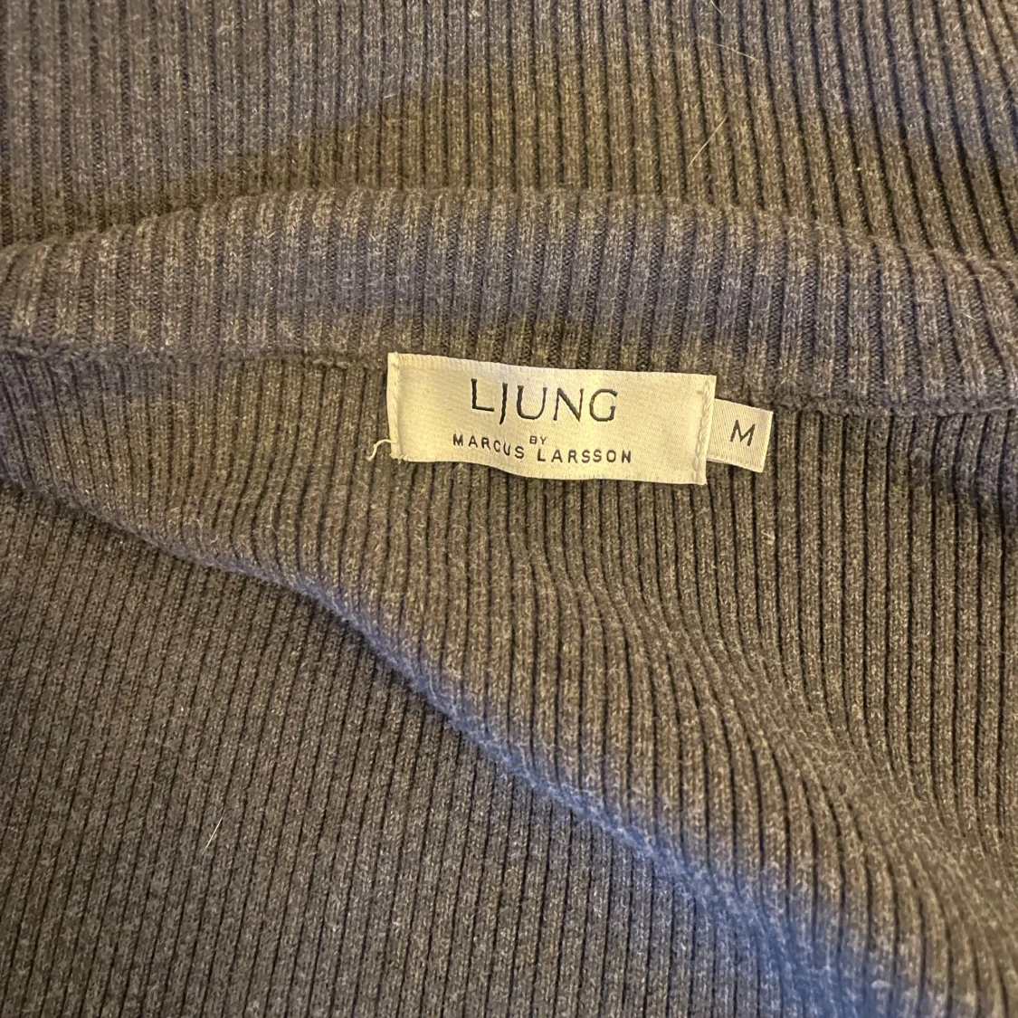 Full zip från märket Ljung - 91