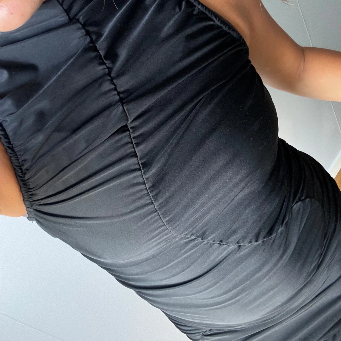 Svart tightklänning  - 91