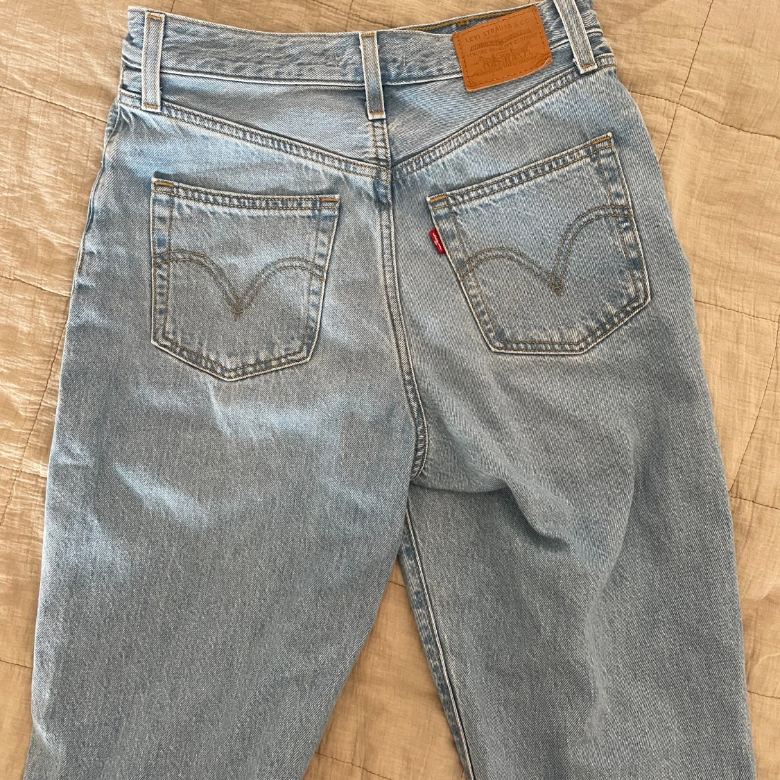 Levis high loose taper - 92