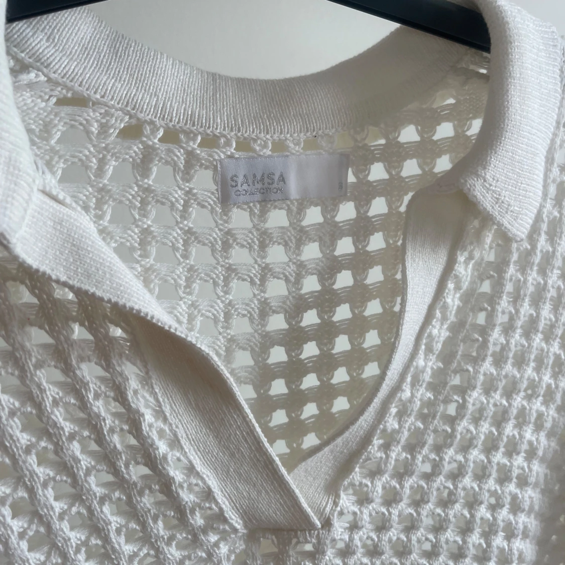 Vit stickad kortärmad tröja - 93