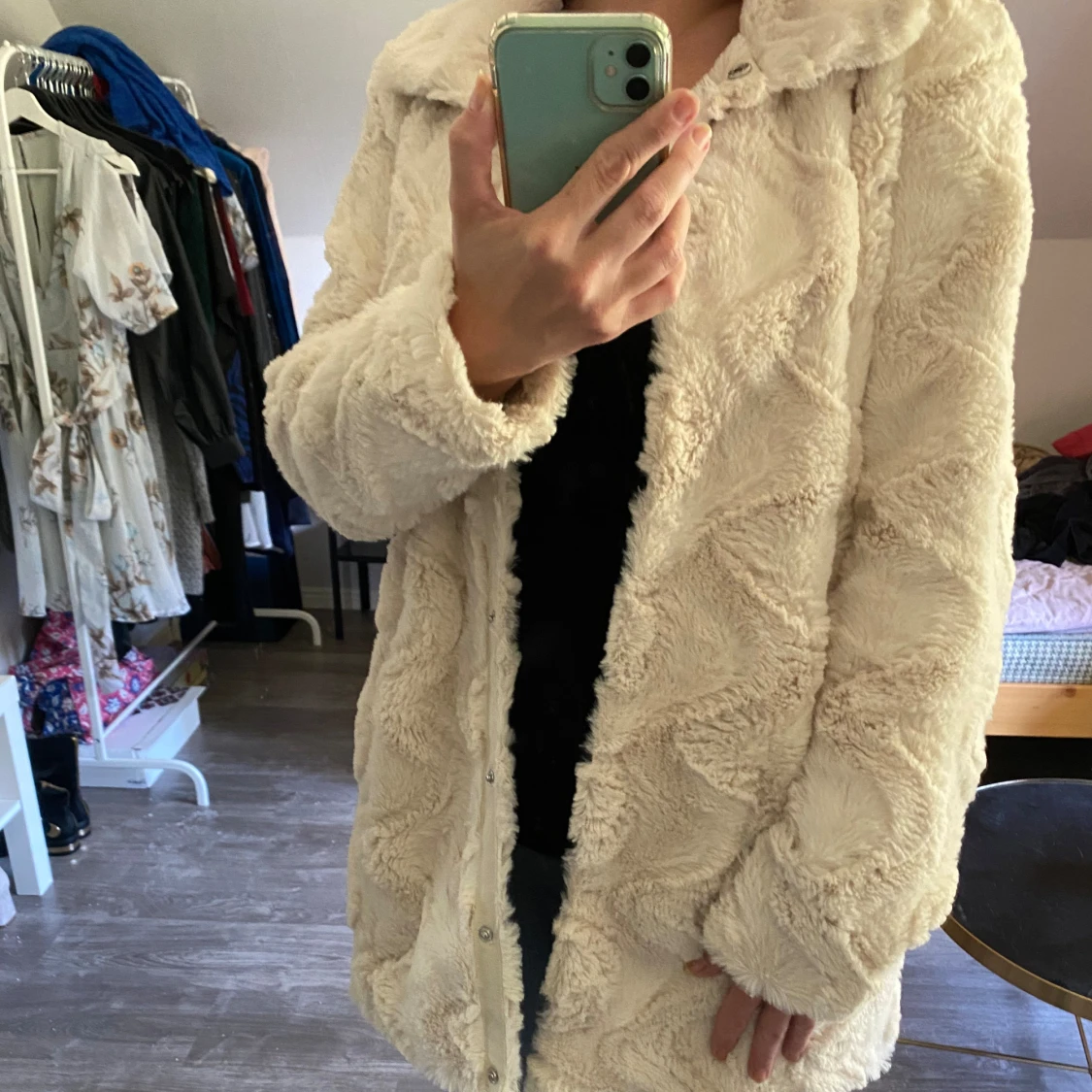 Fuskpäls jacka från Vero Moda  - 90