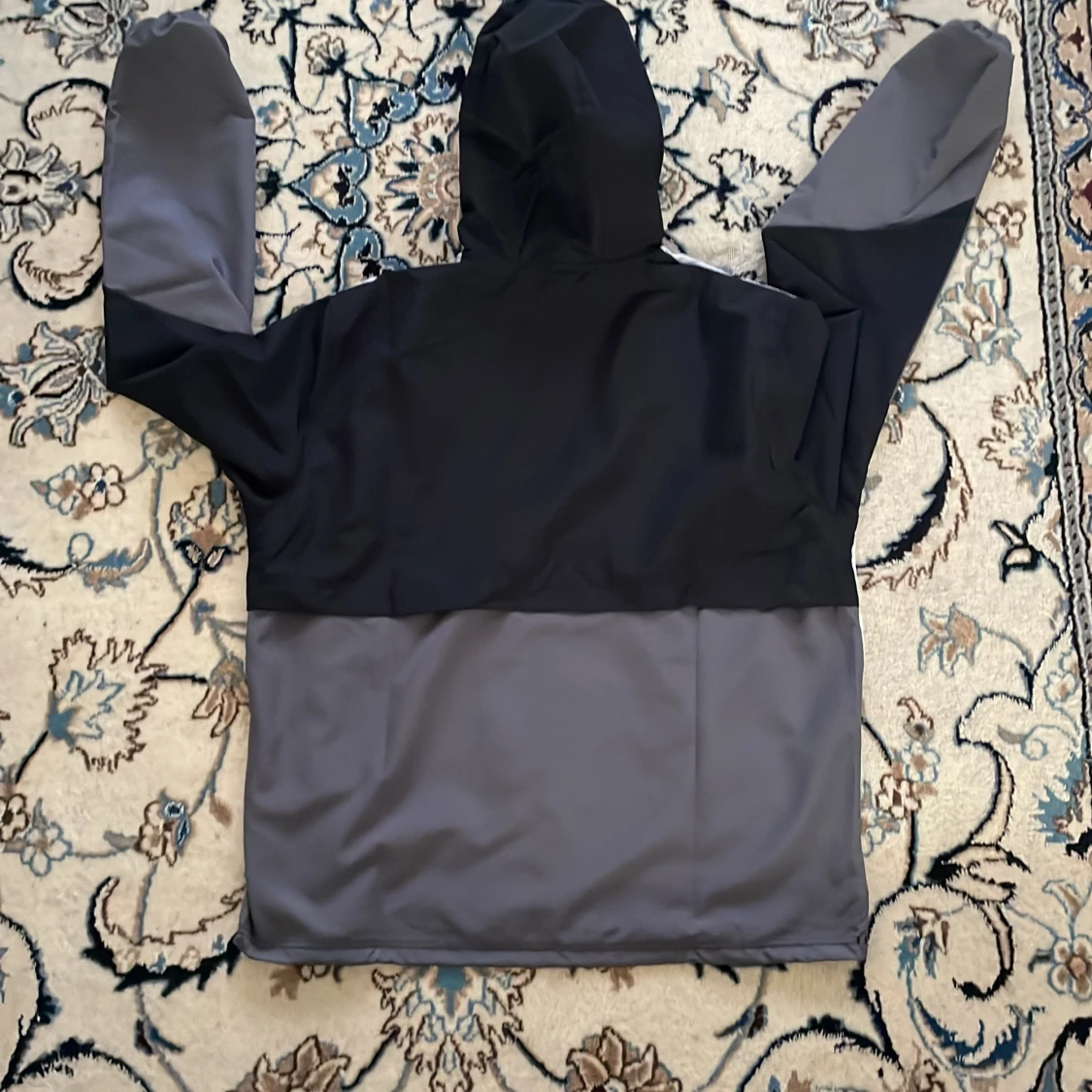 Under Armour Windbreaker - 90