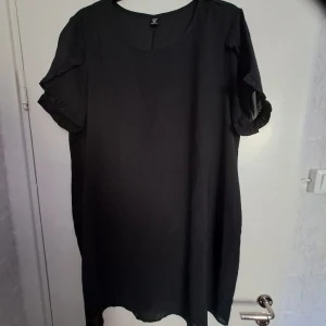 Sheinklänning stl XL - Använd fåtal gånger