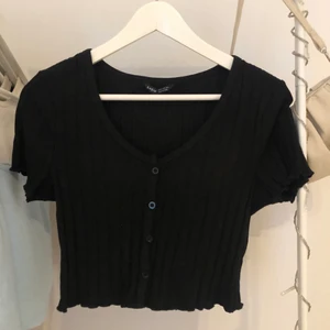 Topp - Jättefin topp i bra kvalite! 50kr + frakt 🤍 S/M