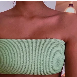 Bikini  - Säljer denna bikini toppen, finns matchande underdel också om man är intresserad (obs underdel är såld) Skriv vid intresse!! 