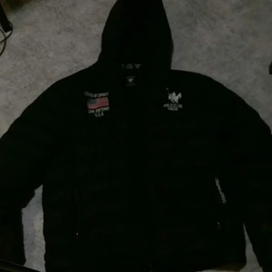 Vinson polo club - I fint skick. Frakt ingår ej.